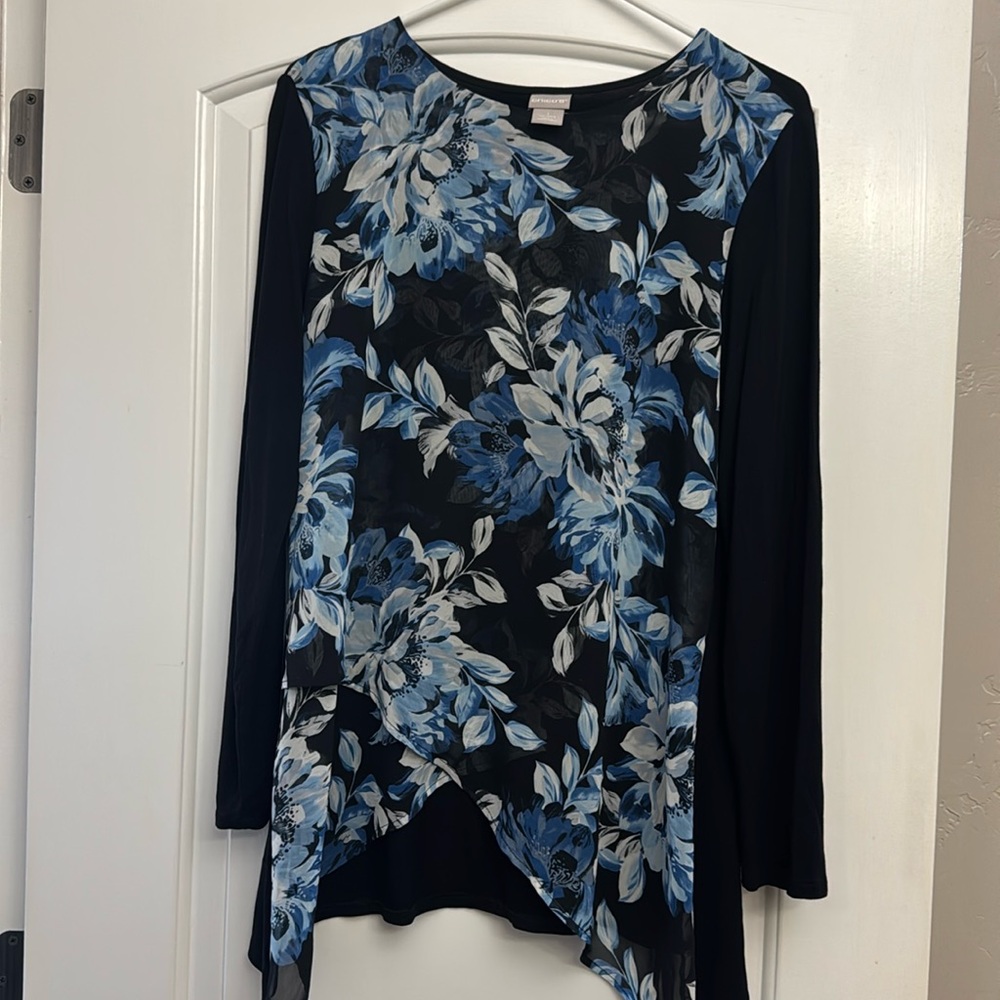 Chico’s size 1 floral design  tunic